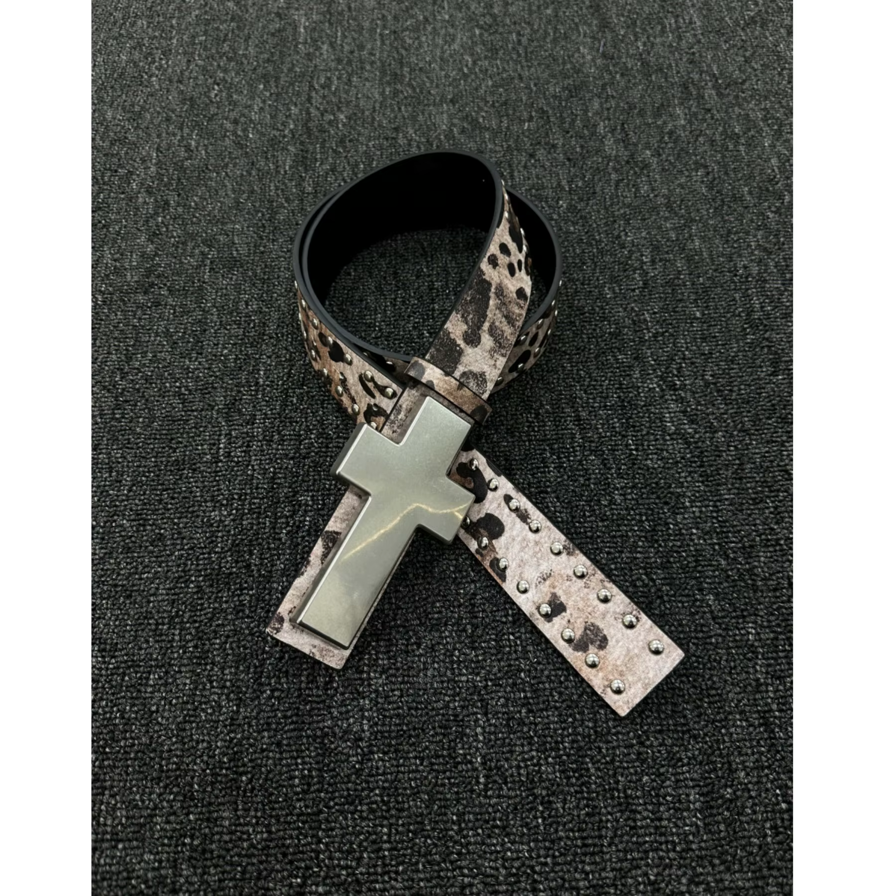Ceinture pour homme en cuir effiloché, style punk, imprimé léopard, à rivets, tendance streetwear, d