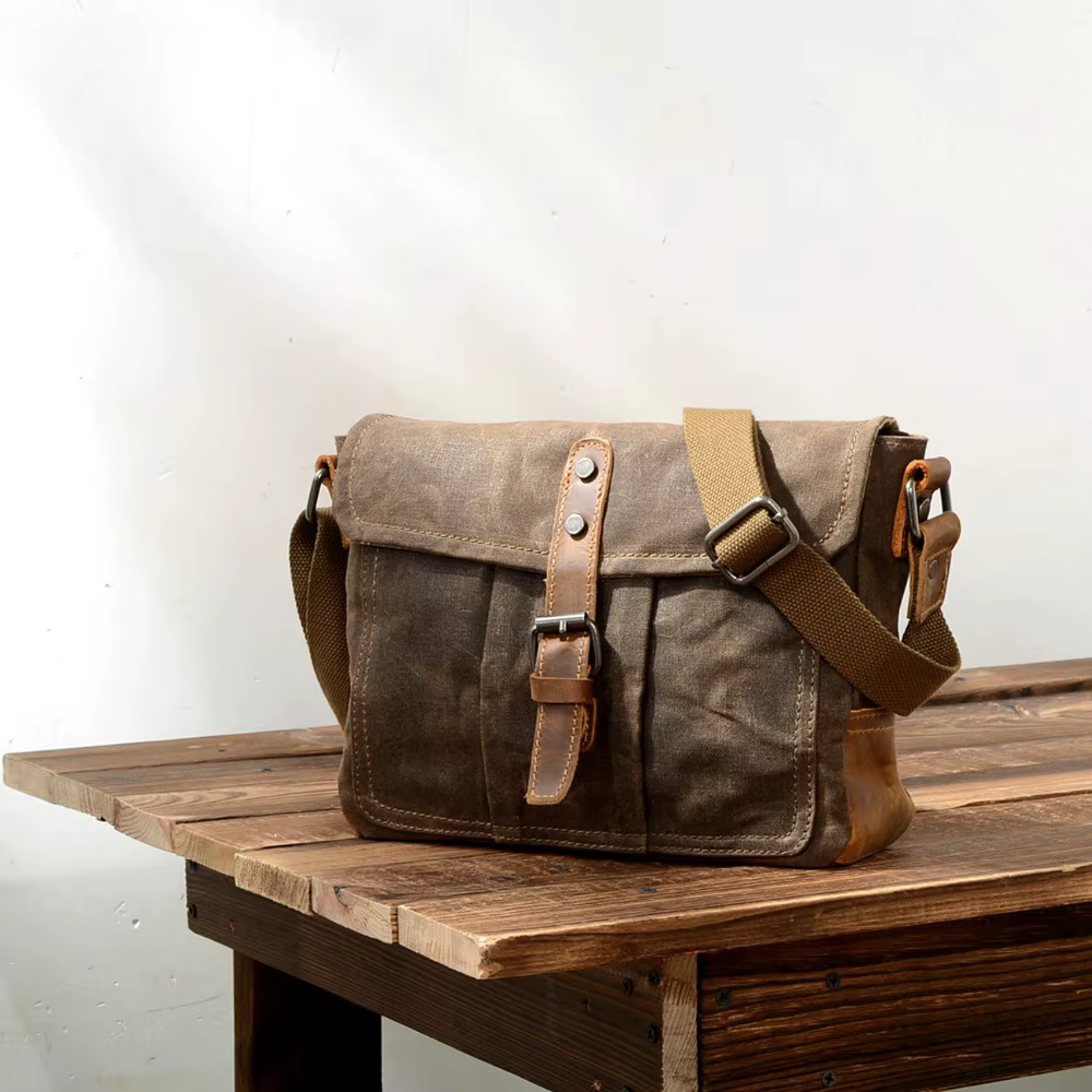 Nouveaux hommes rétro sacs de messager décontracté toile imperméable Simple sac à bandoulière Sectio