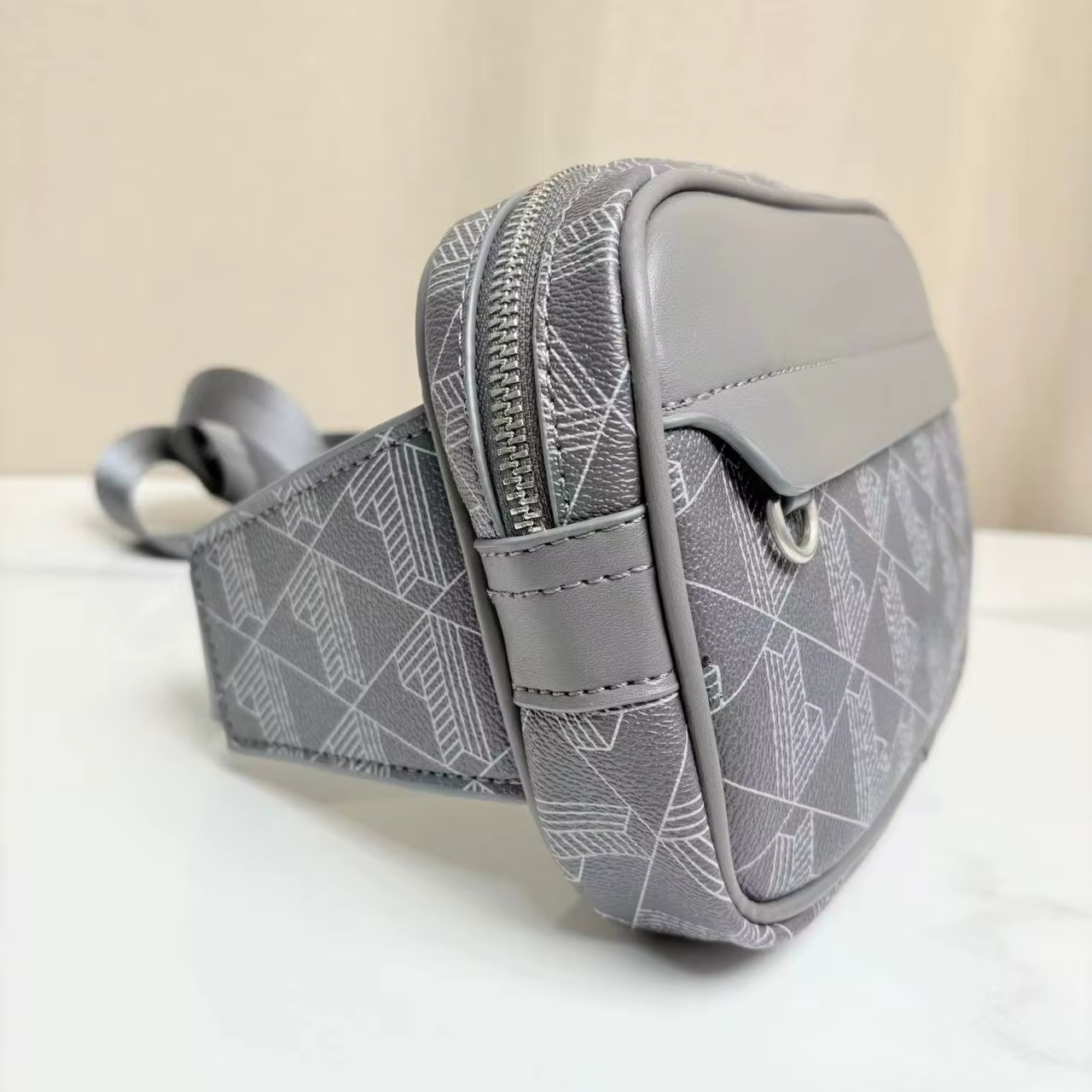 Sac banane Monogram en cuir PU de qualité supérieure