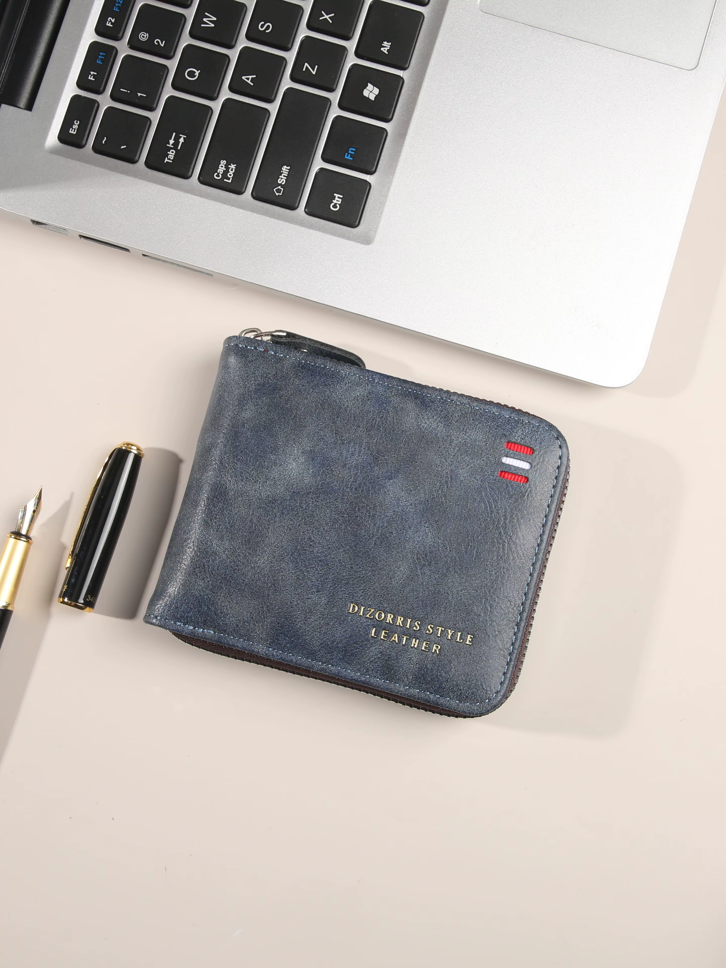 Portefeuille pour hommes version courte 2025 nouvelle couleur unie jeunesse simple trois fois portef