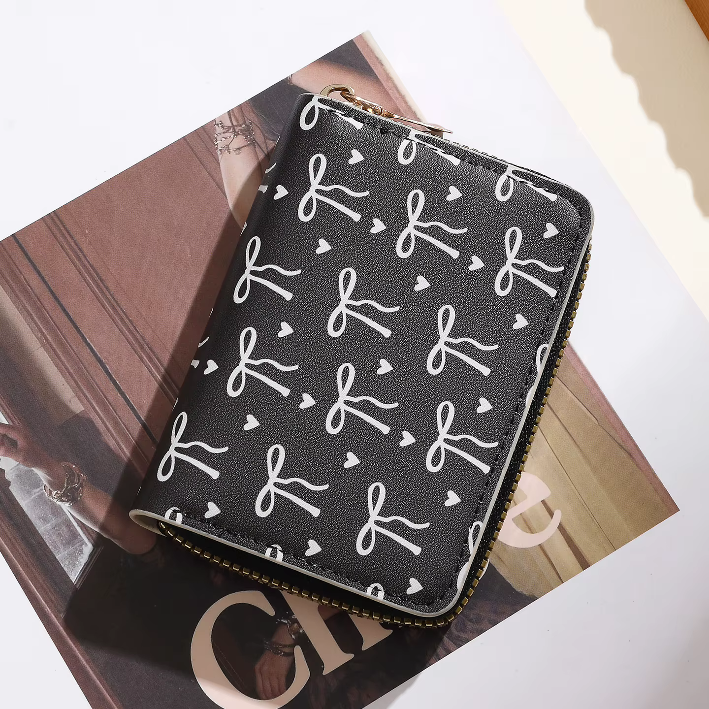 Portefeuille chic vintage à fermeture éclair pour femme - Emplacements sécurisés pour plusieurs cart