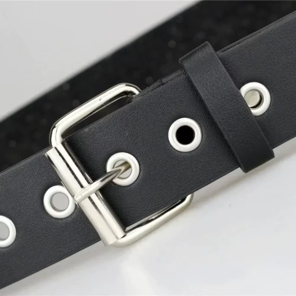 Nouvelle ceinture à rivets carrés 2026, ceinture en métal à pyramides, ceinture punk pour hommes et