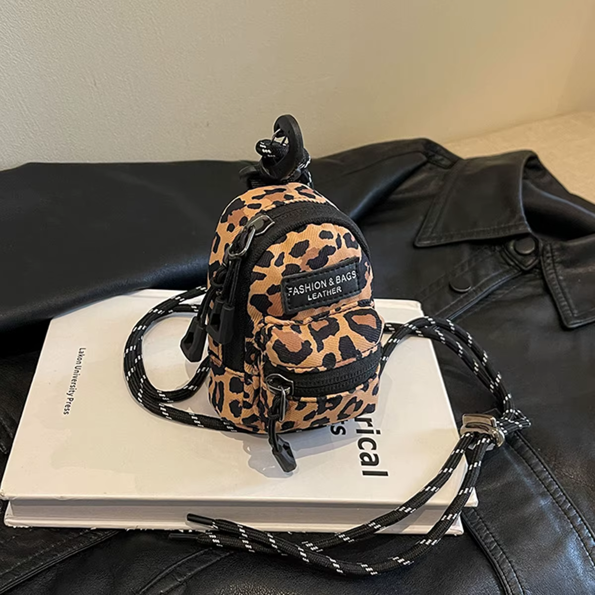 Porte-monnaie d'extérieur de style coréen à la mode, sac à bandoulière simple pour dames exquis, éco
