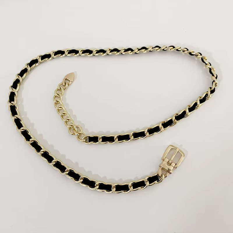 Ceinture chaîne en cuir dorée pour femme