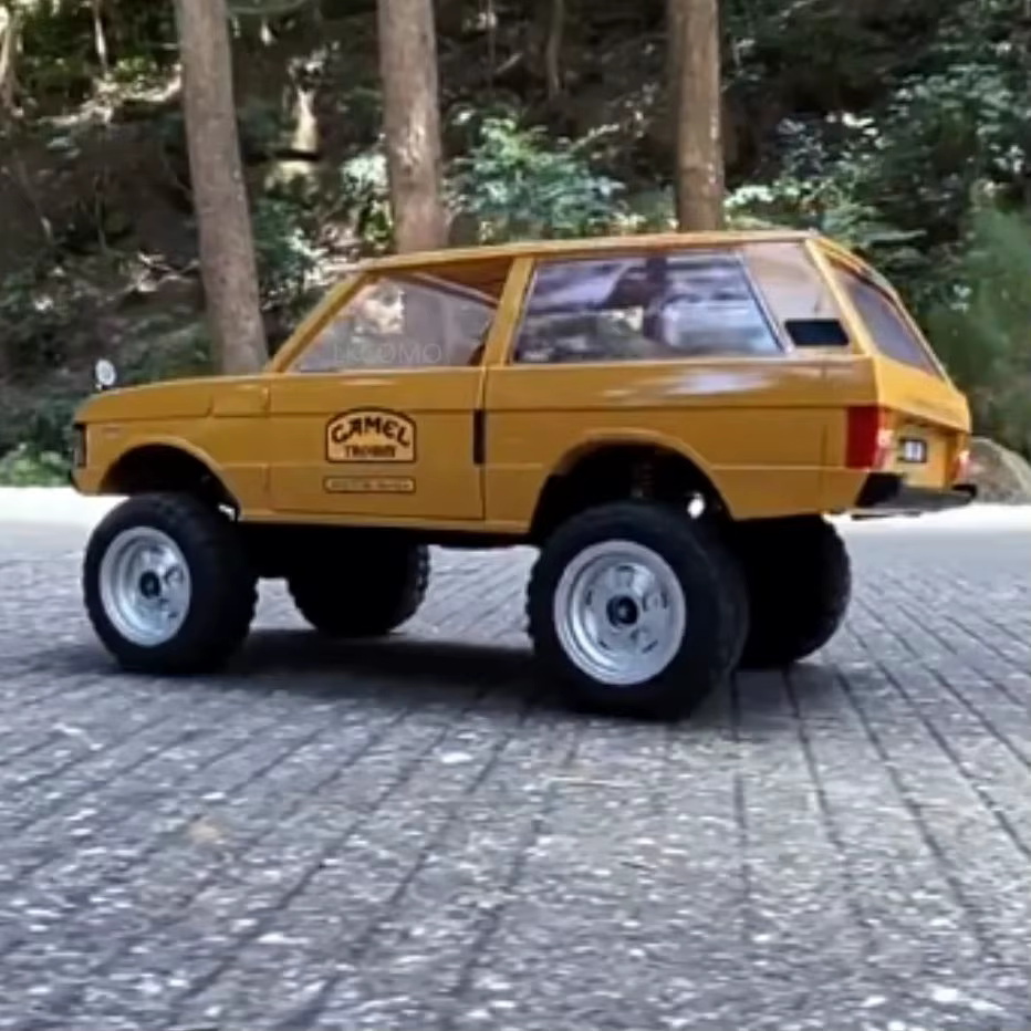 1:12 RC voiture pleine échelle MN 168 Range Rover véhicule tout-terrain Version modèle RC 2.4G 4WD voiture sur chenilles d'escalade Range Rover MN-168