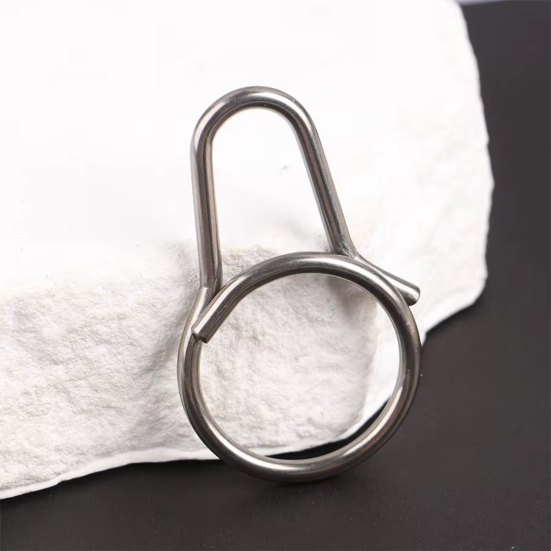 Porte-clés en alliage de titane avec clip ceinture