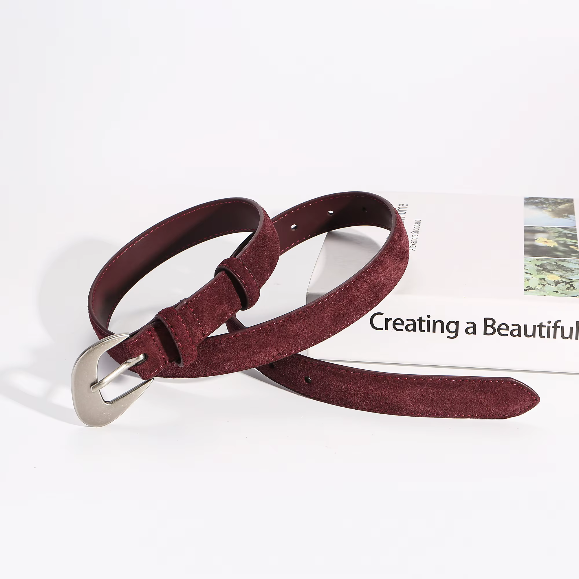 Ceintures en cuir suédé pour femmes avec boucle argentée