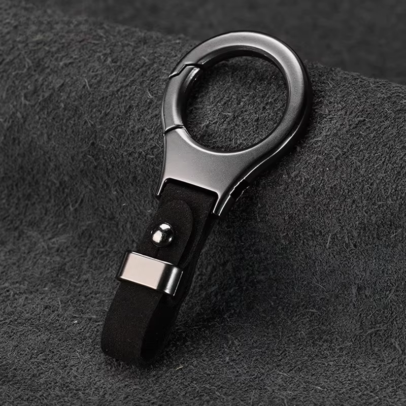 1 porte-clés minimaliste en daim