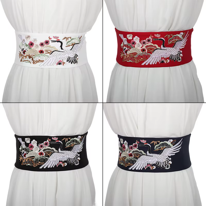 Ceinture large brodée pour femme
