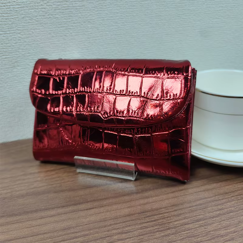 Portefeuille court motif Crocodile métallique pour femmes