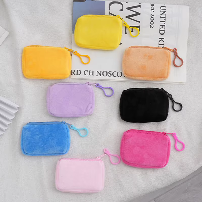 Porte-monnaie pour enfants avec des personnages de dessins animés Pokémon, sac à monnaie Pikachu avec lettres A-Z, mini portefeuille portable pour filles et garçons, pochette à fermeture éclair pour c