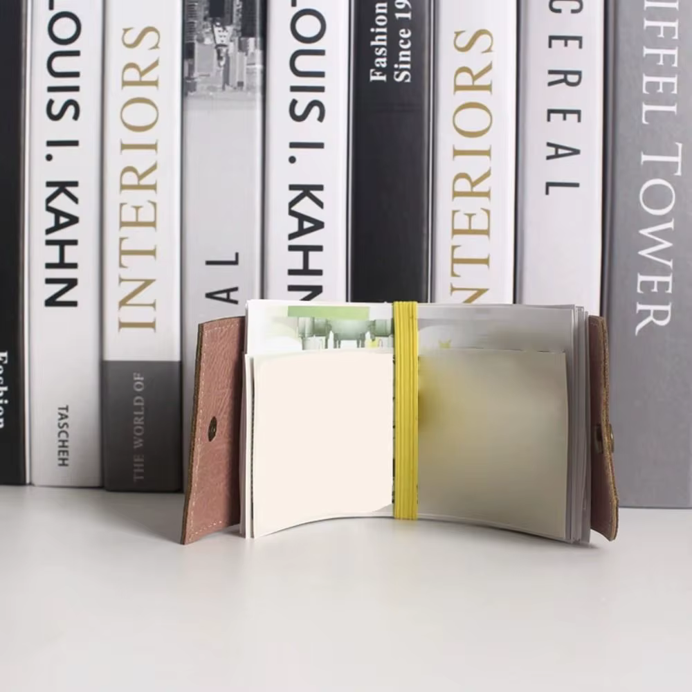 Le portefeuille d'enveloppe d'argent