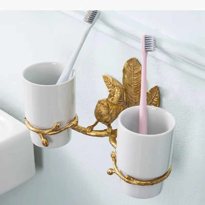 Support mural pour brosses à dents et gobelets de bain de bouche, accessoires de salle de bain, supports pour gobelets de couple, support de rangement en laiton pour articles de toilette