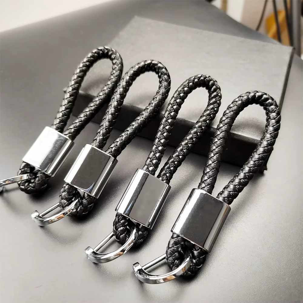 Porte-clés en métal tissé à la main