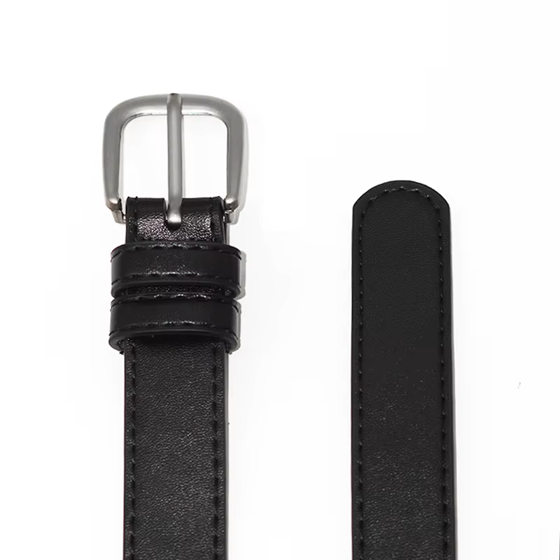 Ceinture en cuir pour femme avec boucle argentée
