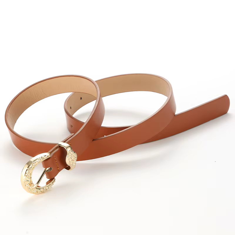 Ceinture pour femme haut de gamme à la mode avec boucle dorée gravée