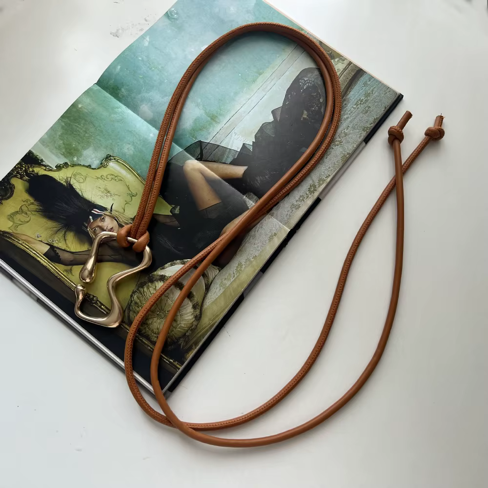Ceinture fine en cuir PU pour femmes