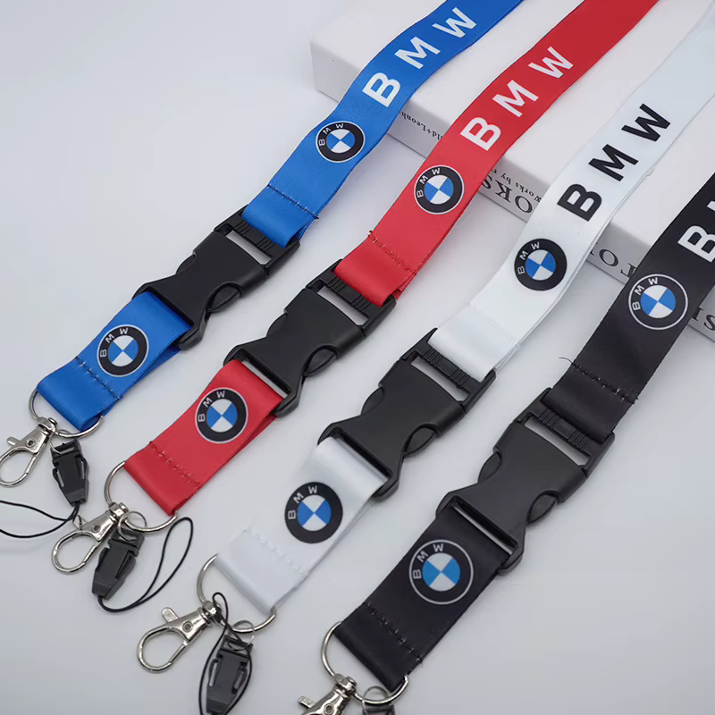 Porte-clés de voiture avec cordon
