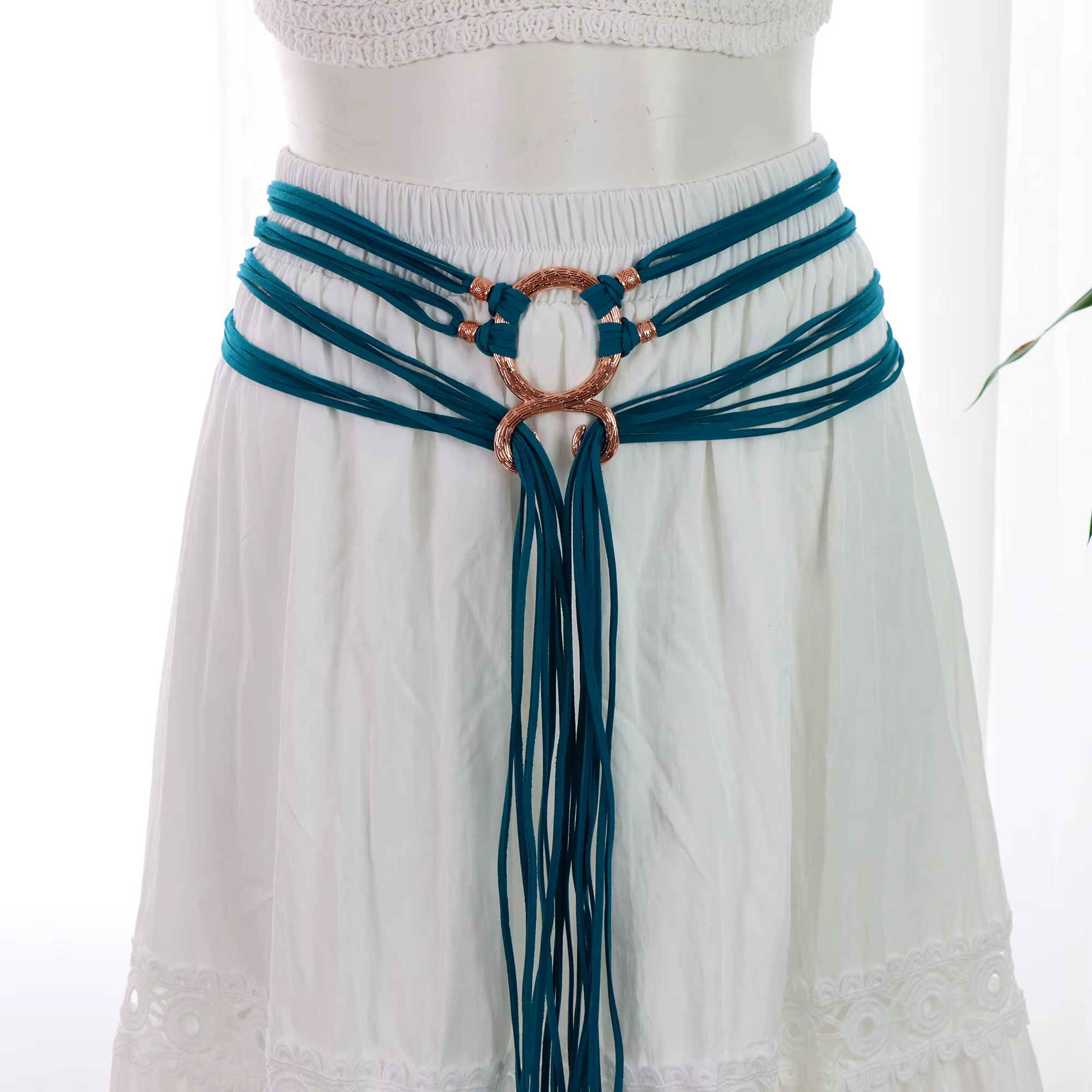 Ceinture à nœud croisé géant Viking d'inspiration vintage avec pompon – Accessoire polyvalent pour un usage décontracté et formel