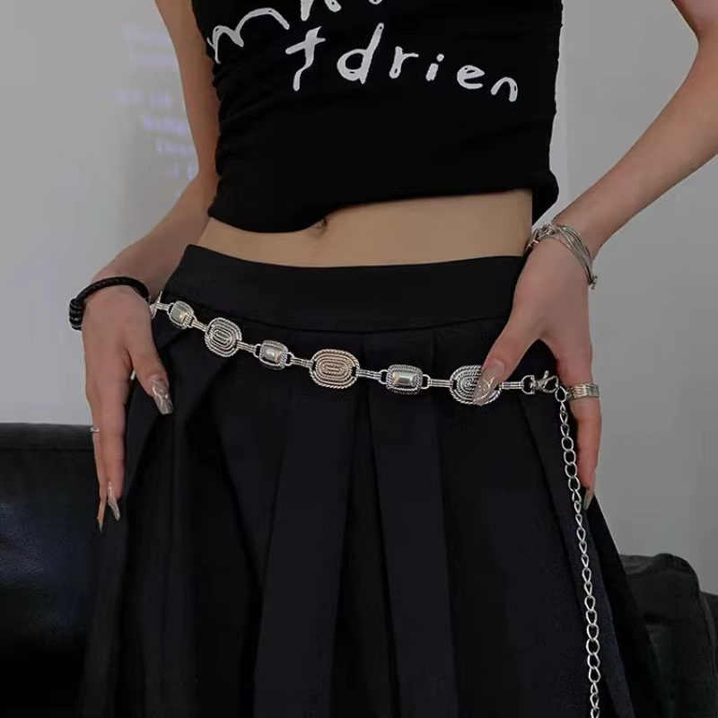 Ceinture Rétro Argentée en Cuir Fin pour Femme
