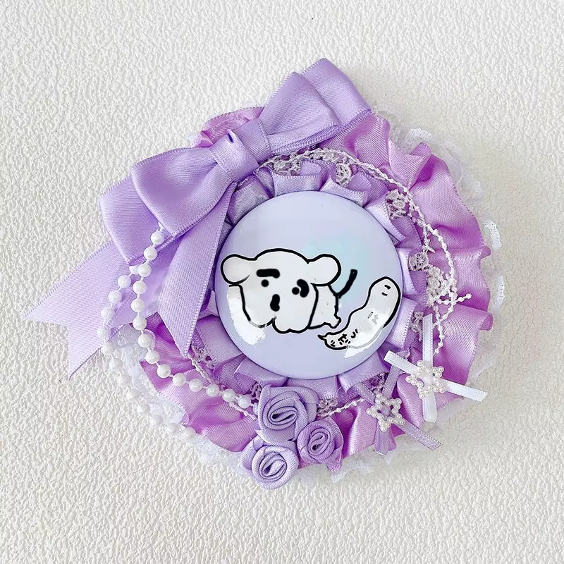 Porte-badge rond chic et unique en dentelle, avec chaîne de perles et nœud papillon, fait main, pour badges de personnages d'anime, de dessins animés et de jeux, badges de soutien pour célébrités et i