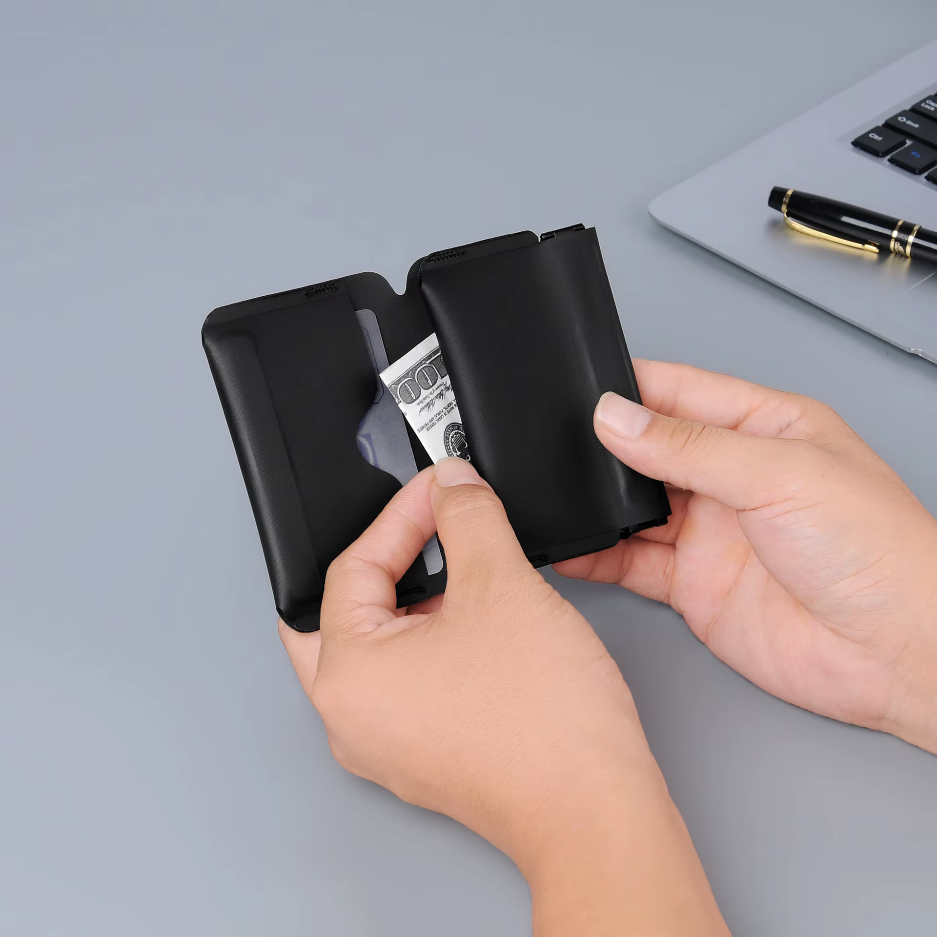 Portefeuille pliable innovant pour hommes
