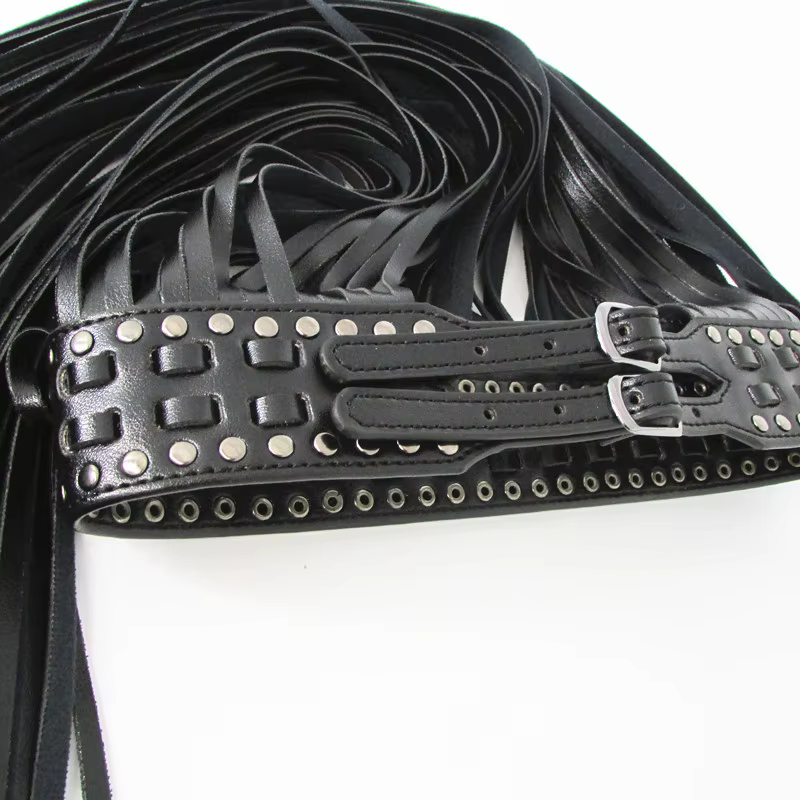 Fantastique longue frange ceinture en cuir noir ceintures de créateur pour les femmes longs glands boucle ardillon