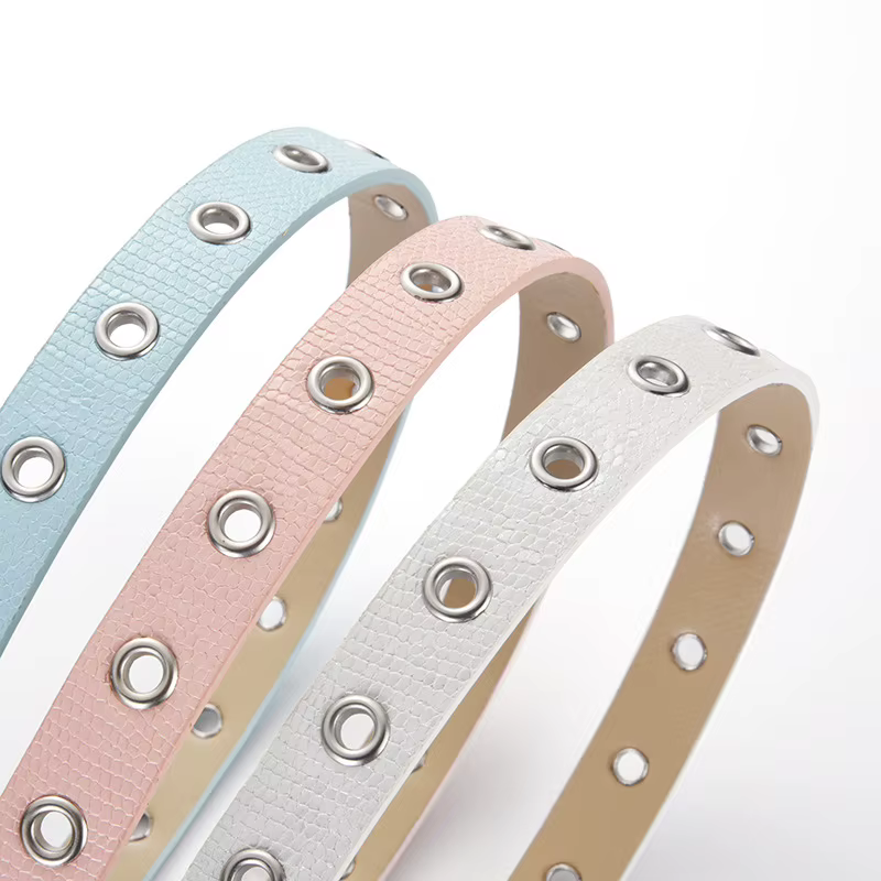 Ceinture en cuir pour femme, tendance et fraîche, avec détails ajourés, pour jeans, style punk minimaliste unique pour le quotidien