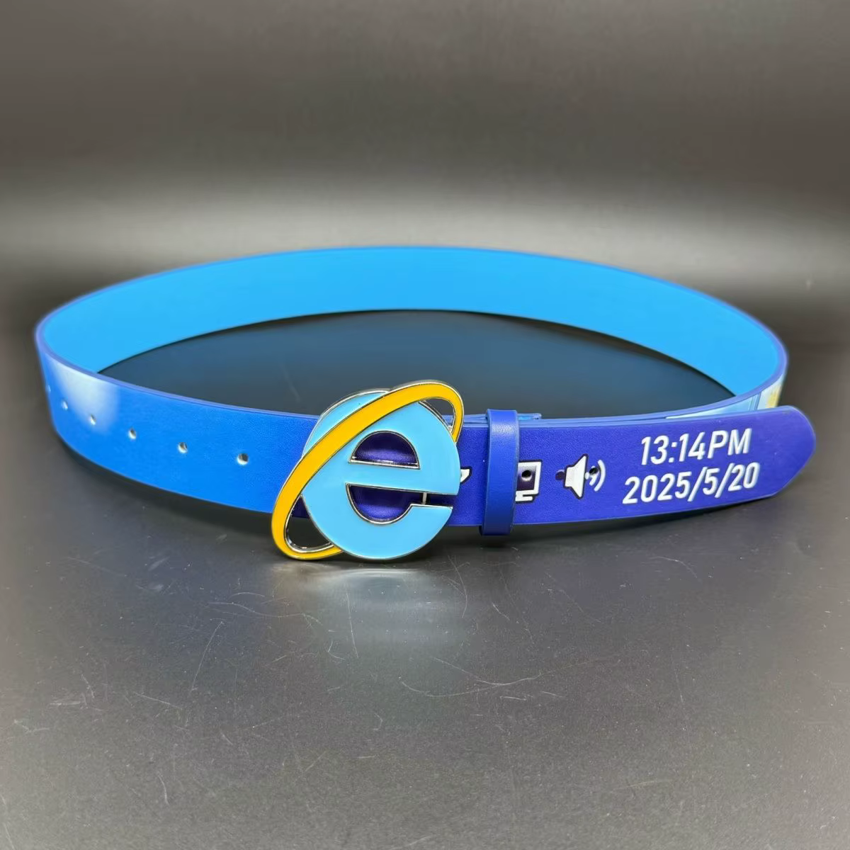 Ceinture vintage Y2K Internet Explorer Meme