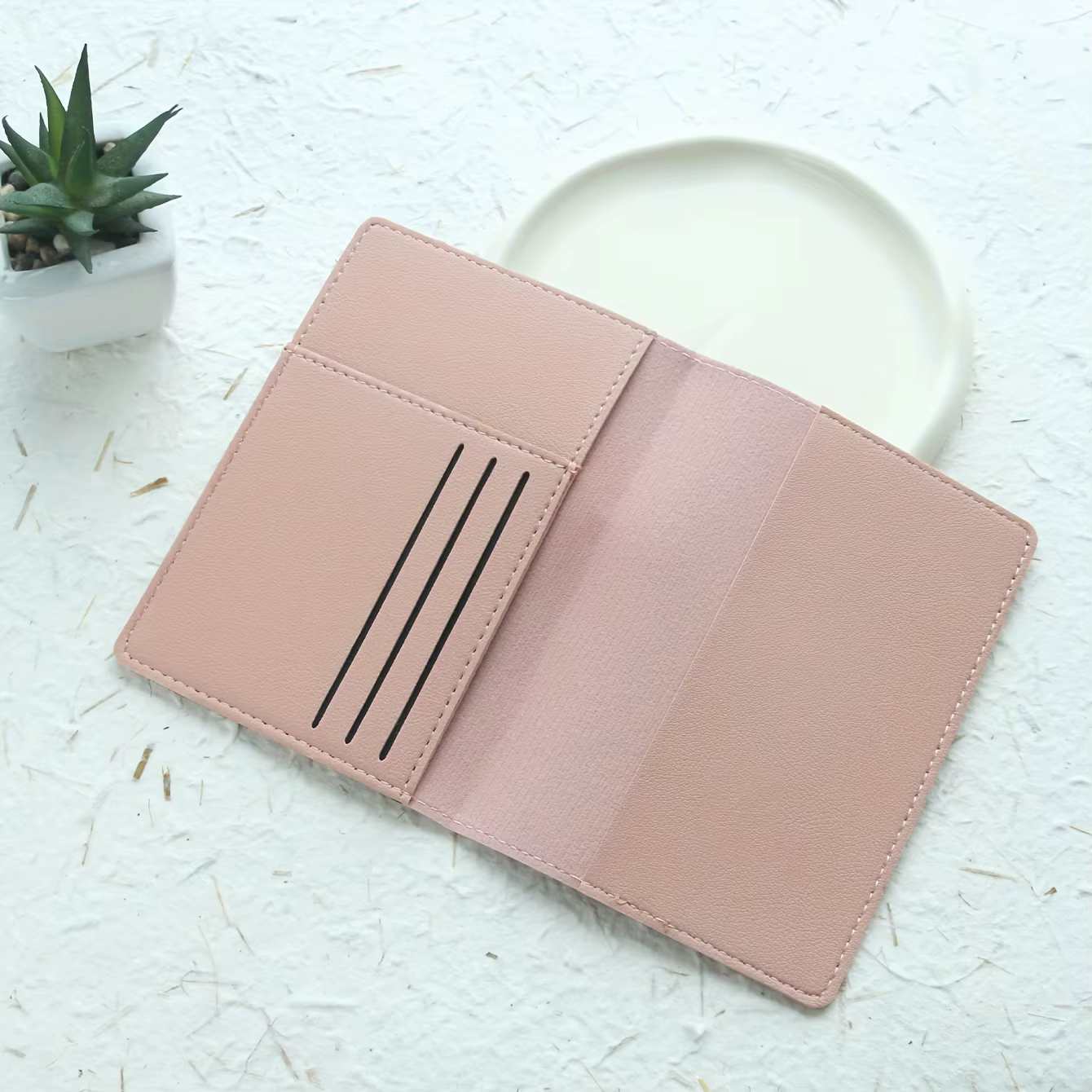 Couverture de passeport personnalisée en cuir PU - Portefeuille de voyage avec nom personnalisé Nouveau support