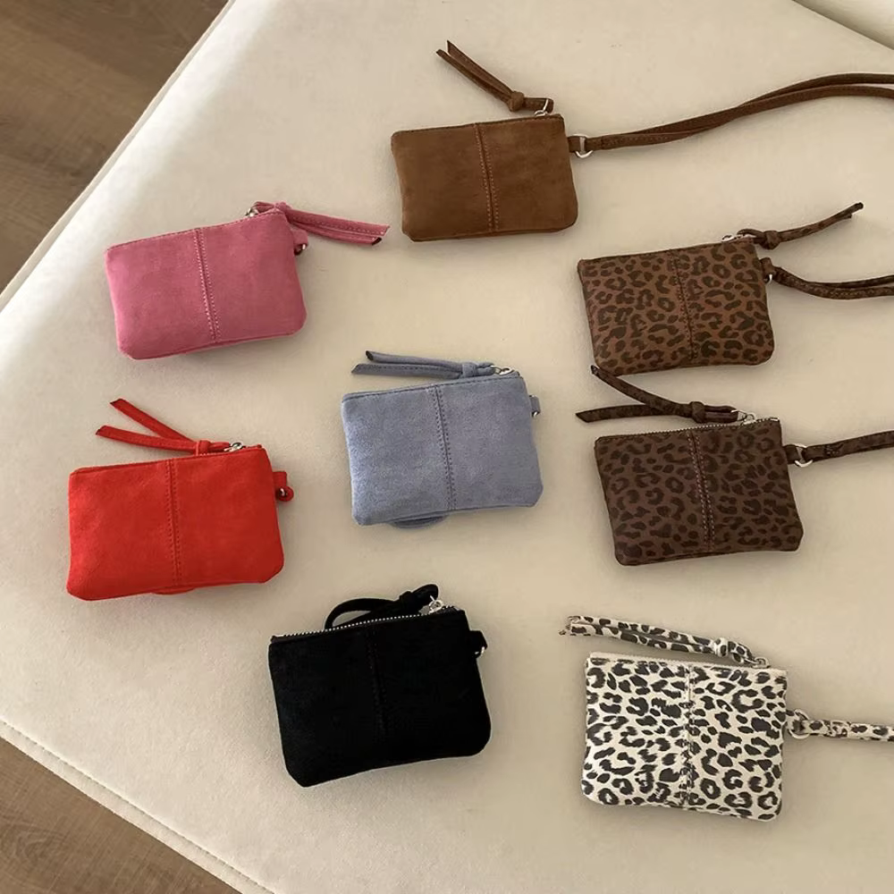 Porte-monnaie portable en daim imprimé léopard pour femme