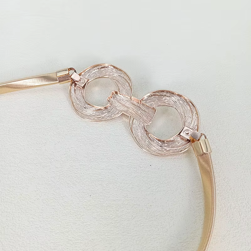 Ceinture en métal élégante pour femmes