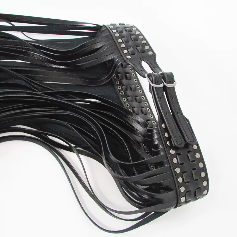 Fantastique longue frange ceinture en cuir noir ceintures de créateur pour les femmes longs glands boucle ardillon