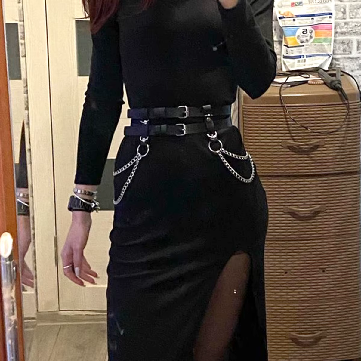 Ceinture Chaîne de Taille Gothique Tendance en Cuir Argenté pour Femme – Harnais Chaîne de Taille en Cuir Style Punk