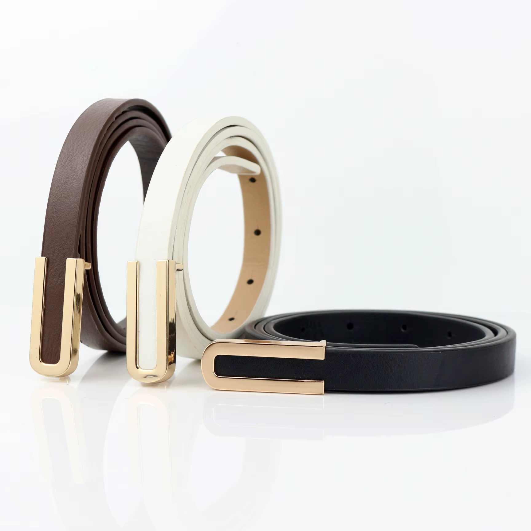Ceinture fine en cuir noir pour femmes
