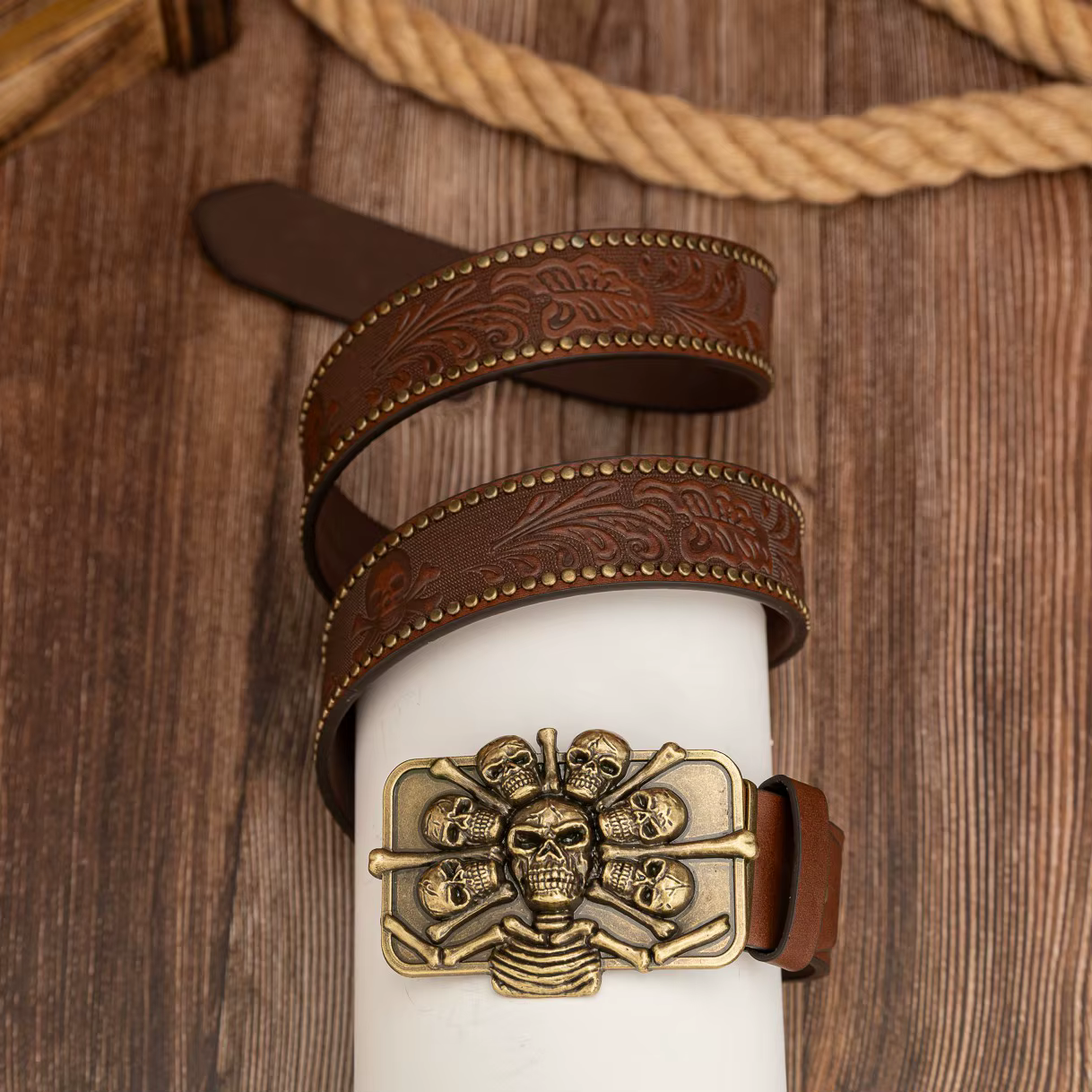 Boucle de crâne de couronne de crâne de Pirate