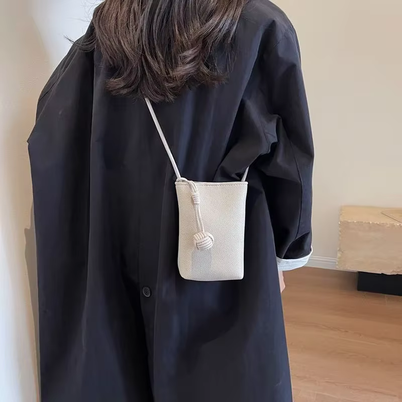 Petit sac à bandoulière en cuir pour femmes