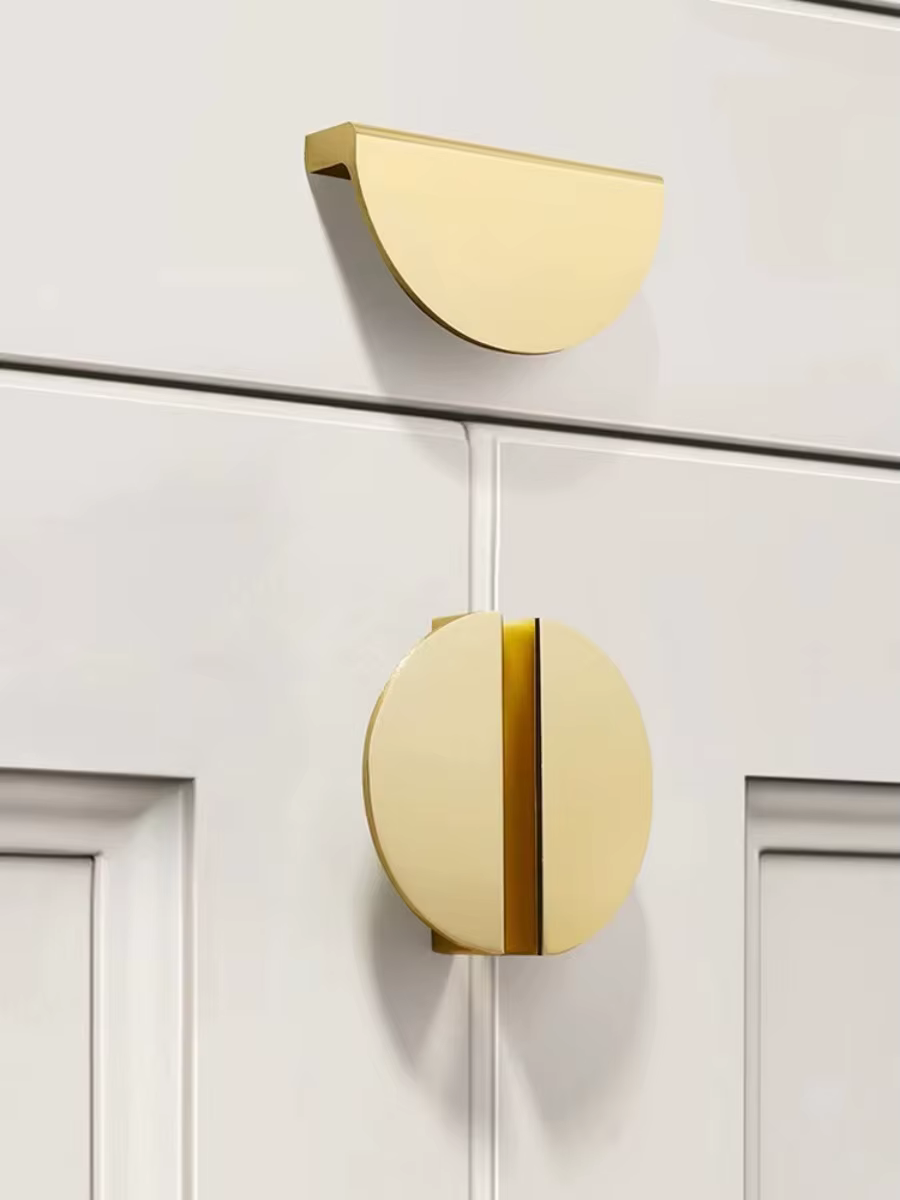Poignée de porte d'armoire demi-lune, poignées de placard modernes en forme de lune, en laiton noir et doré, boutons demi-cercle de garde-robe, poignées de meubles