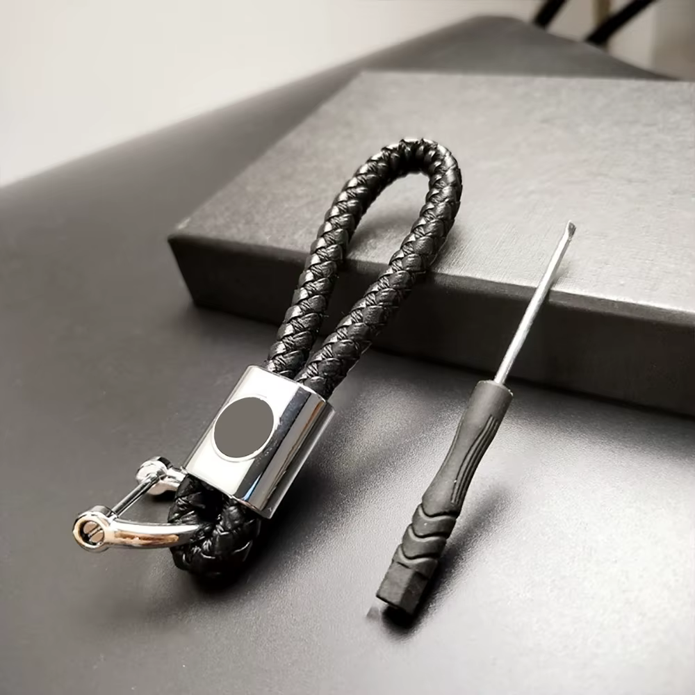 Porte-clés en métal tissé à la main