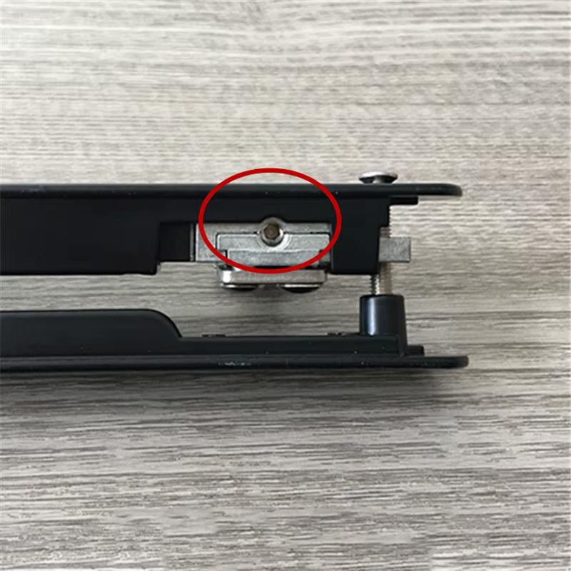 Serrure dissimulée à double face en alliage d'aluminium pour portes et fenêtres coulissantes avec mécanisme de crochet