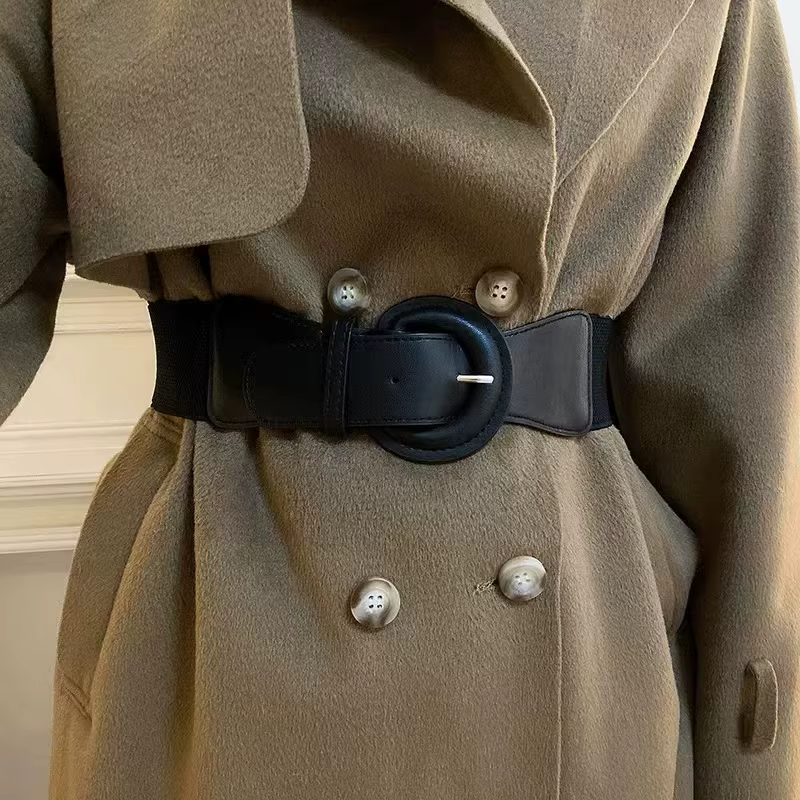 Ceinture décorative pour femmes avec un pardessus en laine