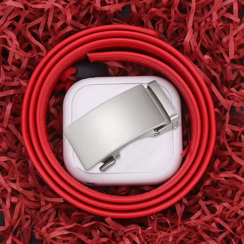 Nouvelle ceinture rouge pour hommes avec boucle automatique pour un réglage facile