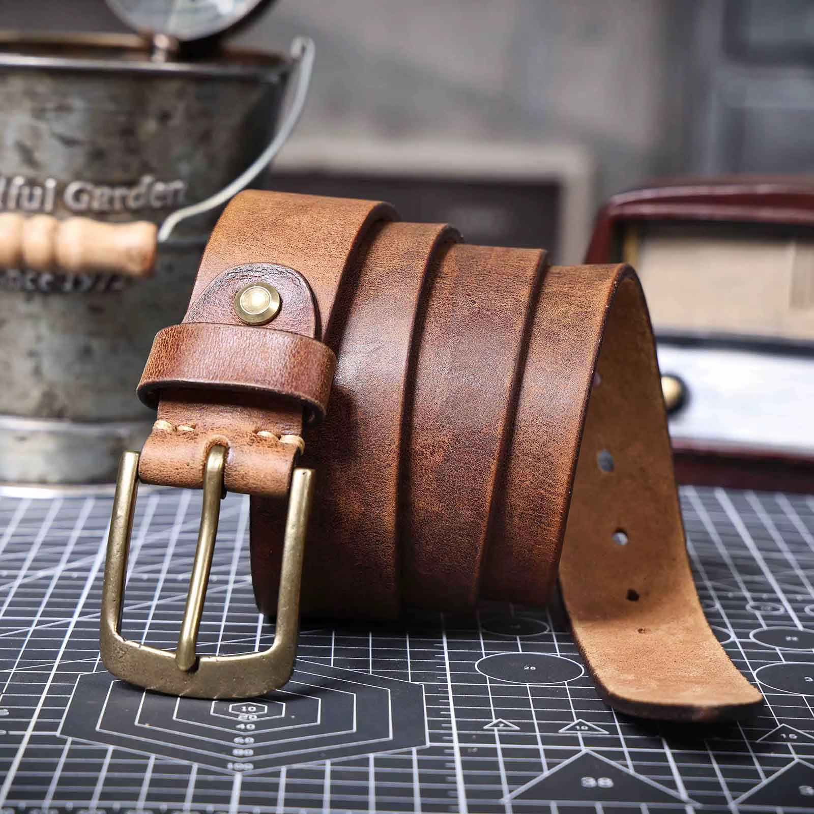 Ceinture Vintage en cuir véritable pour hommes avec boucle en laiton massif