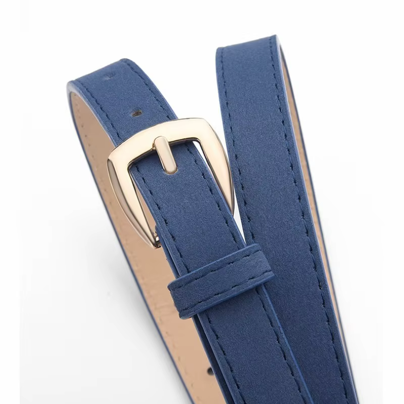 Ceinture en daim minimaliste et polyvalente pour robes
