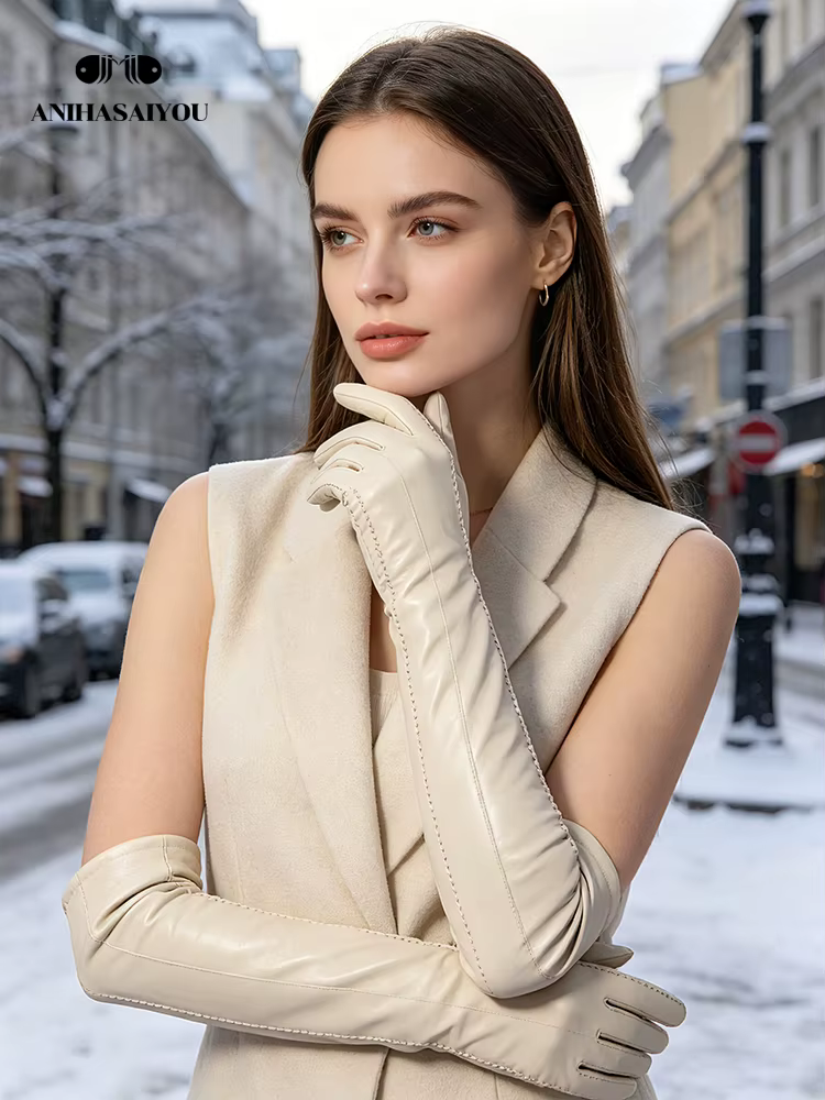 Gants longs en cuir beige à la mode