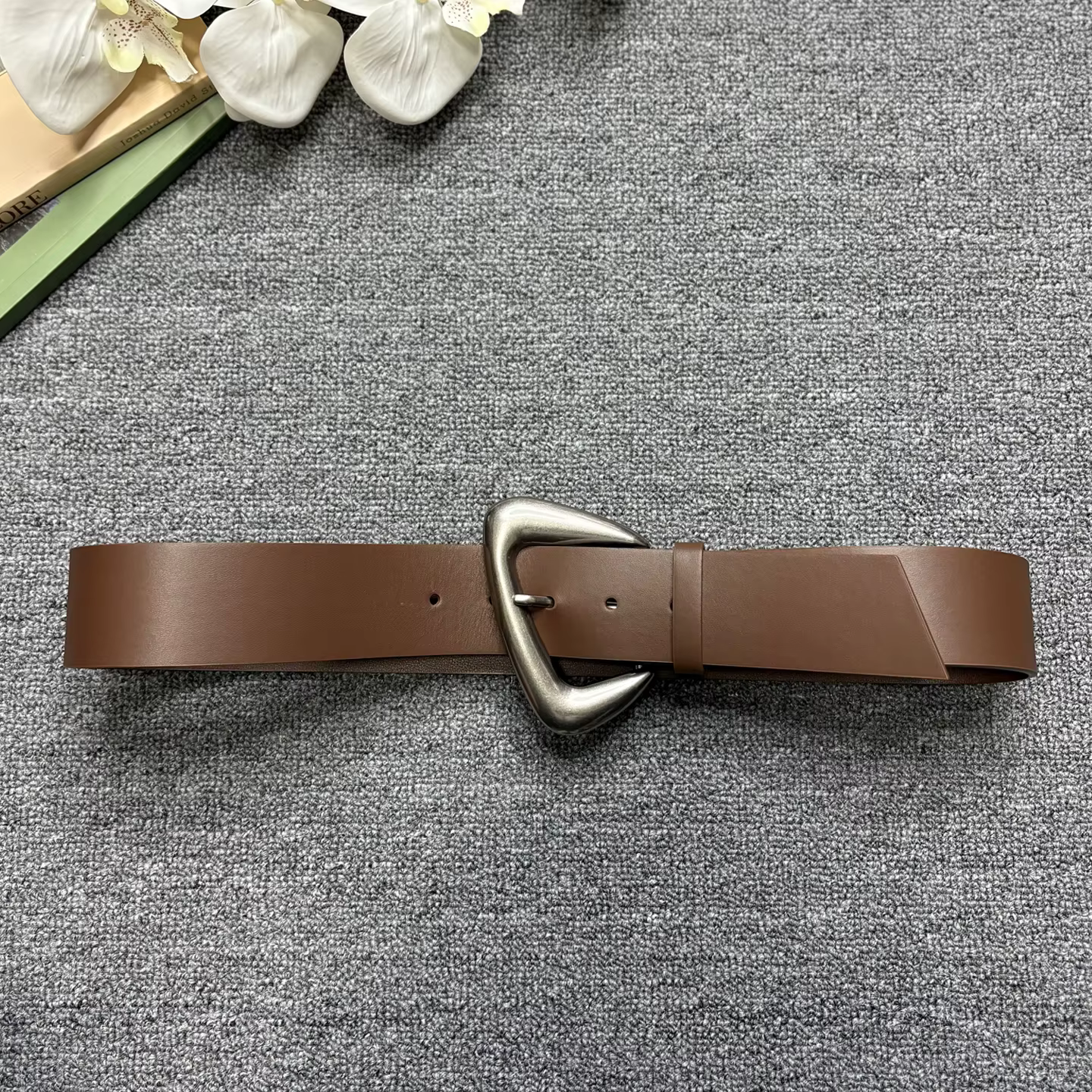 Ceinture large rétro en cuir de vache, ceinture en cuir véritable pour femmes, en vieille boucle argentée, décoration en métal, ceinture pour pantalons décontractés