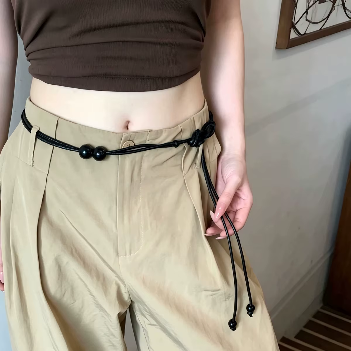 Ceinture ajustable marron pour femme avec perles, ceinture amincissante pour robes, chemises, vestes – Rehausseur de style jour et nuit