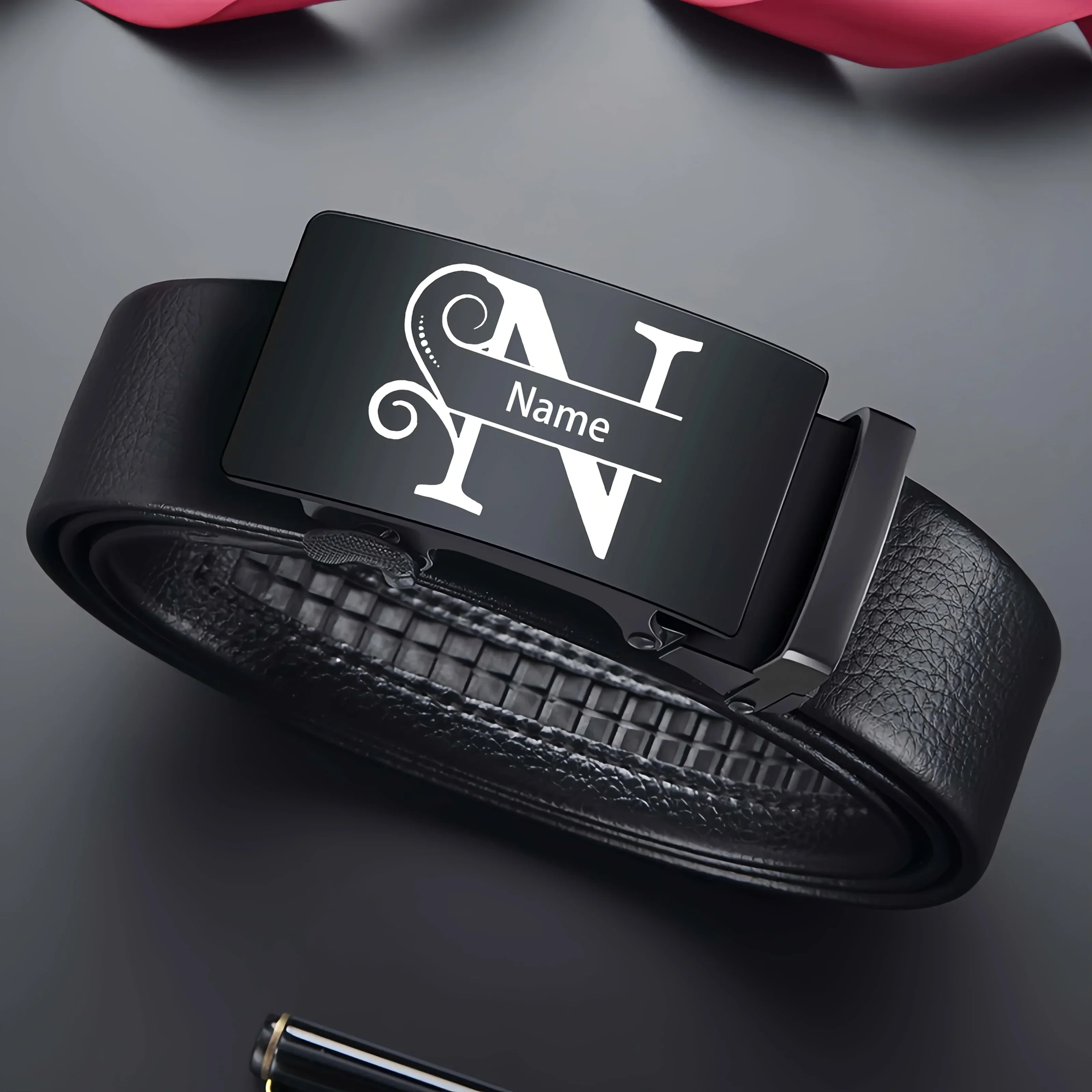 Ceinture pour hommes avec lettre de nom gravée personnalisée