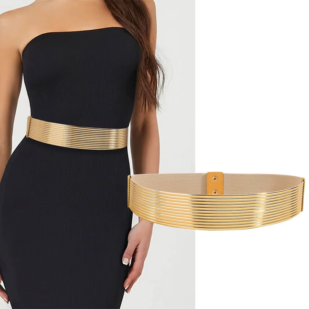 Ceinture de taille dorée à la mode