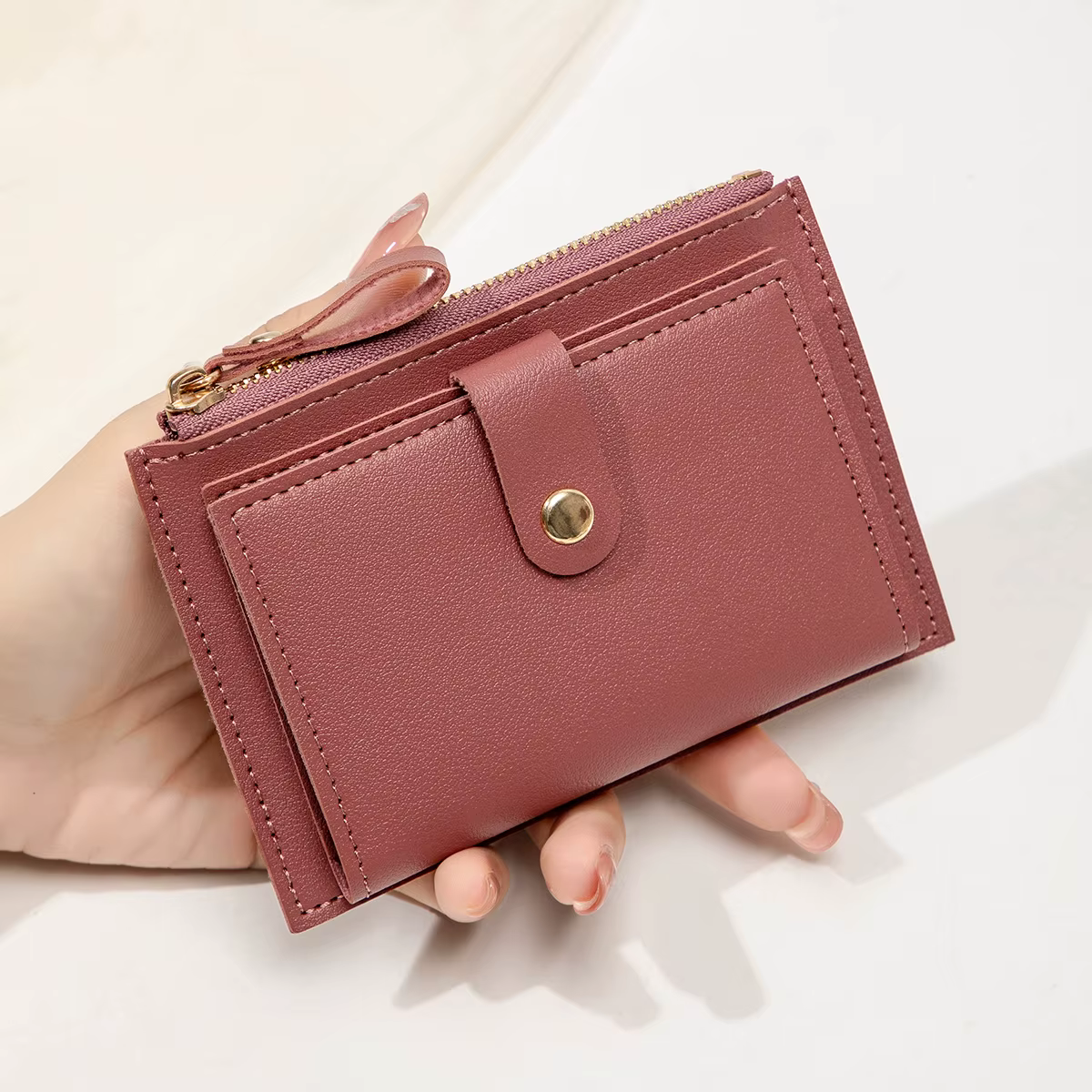 Sac à cartes court minimaliste et à la mode pour femmes